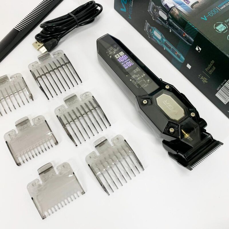 Акумуляторна машинка для стрижки VGR V-600. Потужність і точність для ідеальних зачісок.