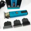 Тример VGR V-943 BLUE — зручний та ефективний догляд за бородою та вусами.
