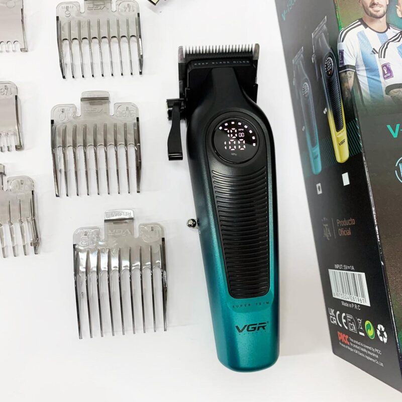 Акумуляторна машинка для стрижки VGR V-196 GREEN — до 200 хвилин безперервної роботи