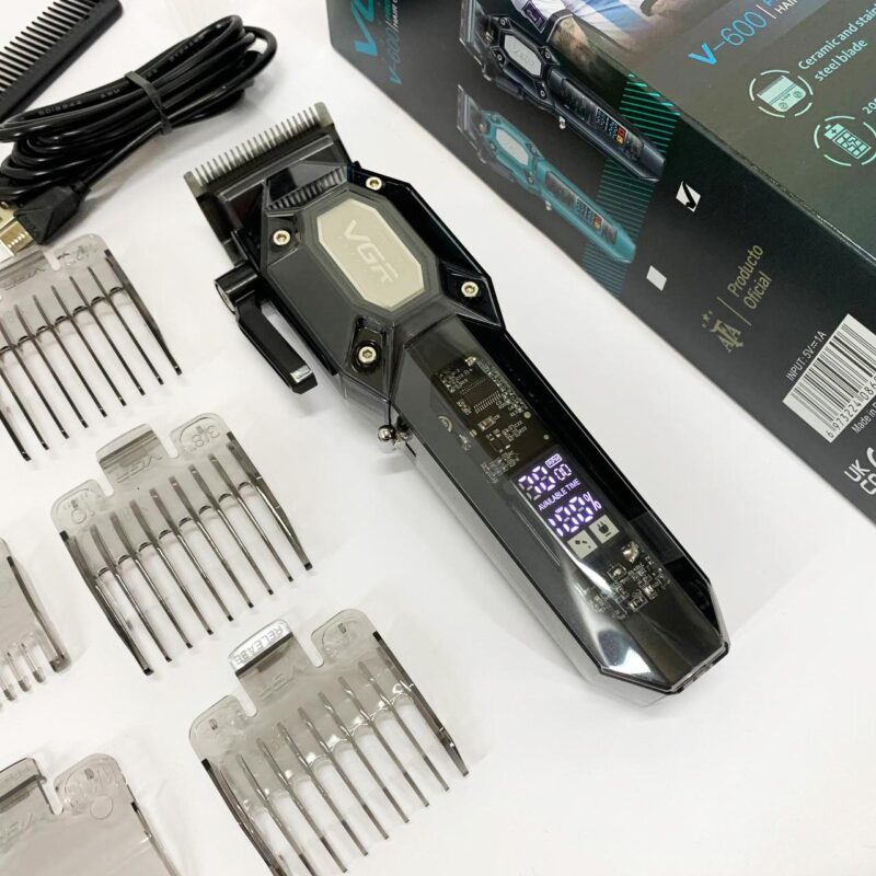 Акумуляторна машинка для стрижки VGR V-600. Потужність і точність для ідеальних зачісок.