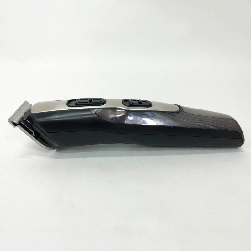 Машинка для стрижки GEMEI GM-592 10в1 — ідеальне рішення для догляду за зовнішністю.